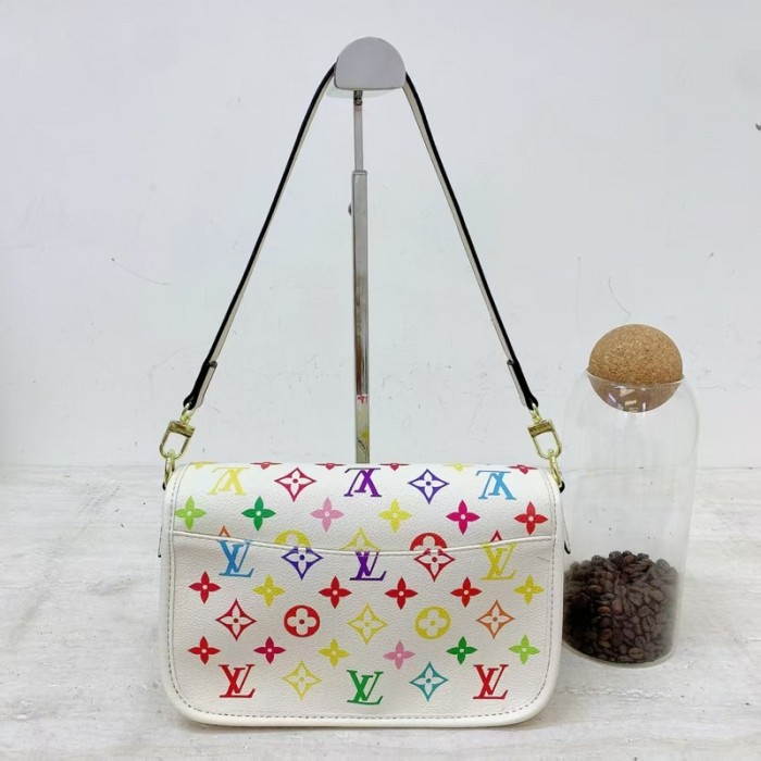 PU leather bag ,budget ,no box, size 25x11x17.5cm, B30-81-82