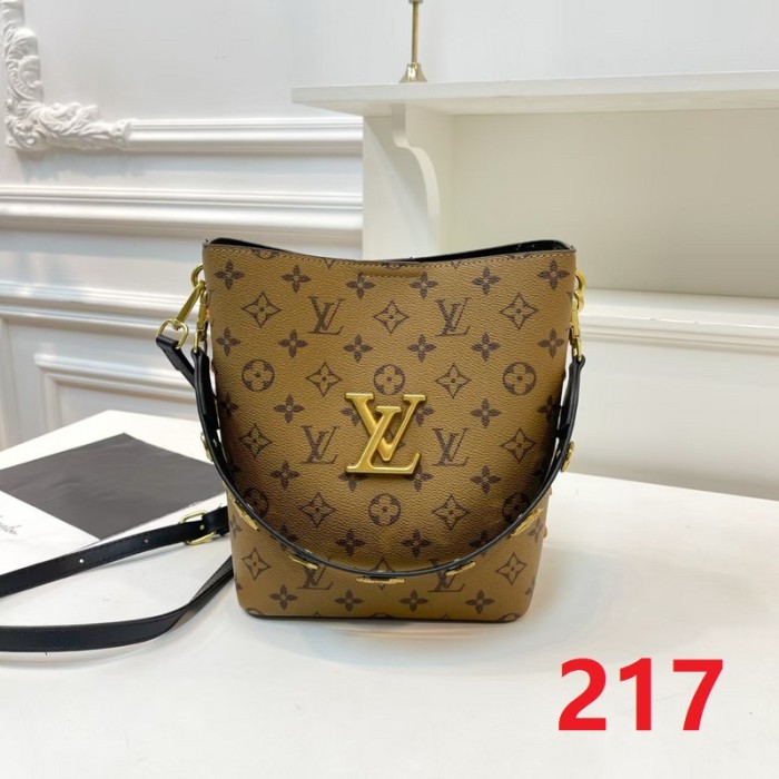 PU leather bag ,budget ,no box, size 24x23x12cm, B35-216-221