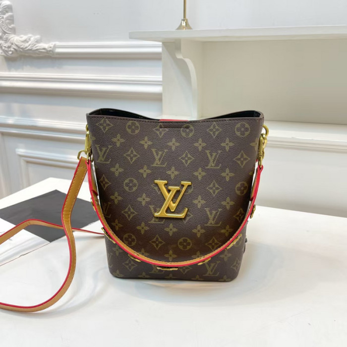 PU leather bag ,budget ,no box, size 24x23x12cm, B35-216-221