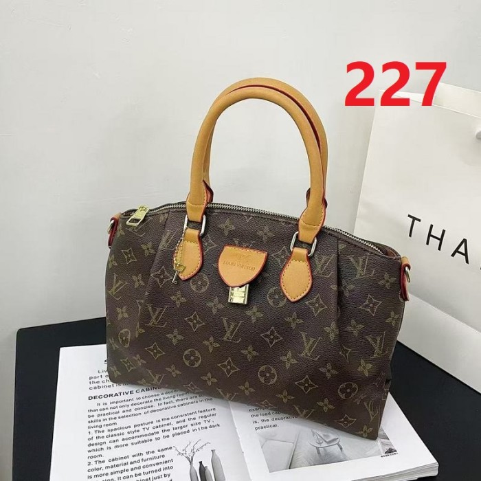 PU leather bag ,budget ,no box, size 32x23.5x10cm, B35-223-228