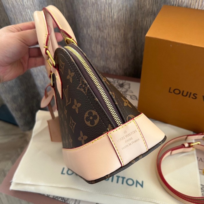 Split leather bag ,3A ,no box, size 24x18cm, B68-151-152