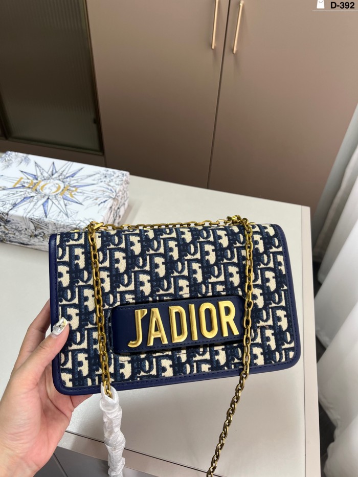 Split leather bag ,3A ,no box, size 25x14cm, B68-148-150
