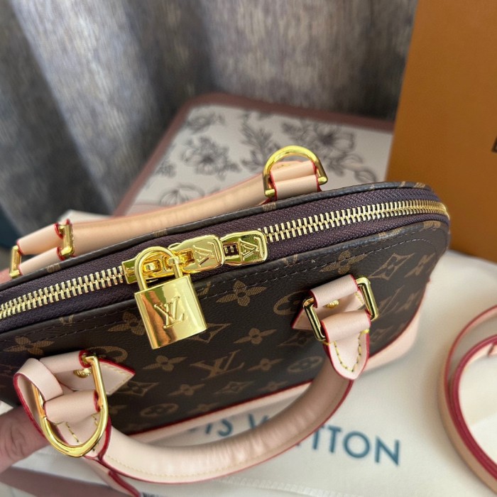 Split leather bag ,3A ,no box, size 24x18cm, B68-151-152