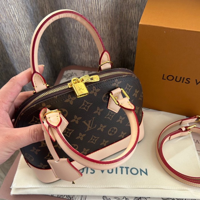 Split leather bag ,3A ,no box, size 24x18cm, B68-151-152