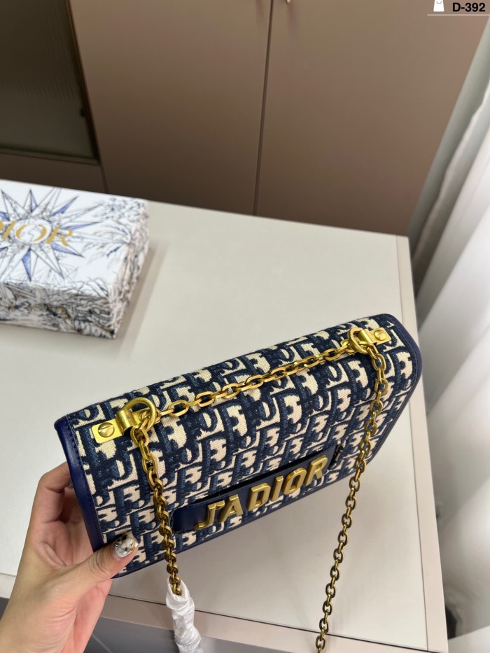 Split leather bag ,3A ,no box, size 25x14cm, B68-148-150
