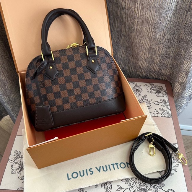 Split leather bag ,3A ,no box, size 24x18cm, B68-151-152