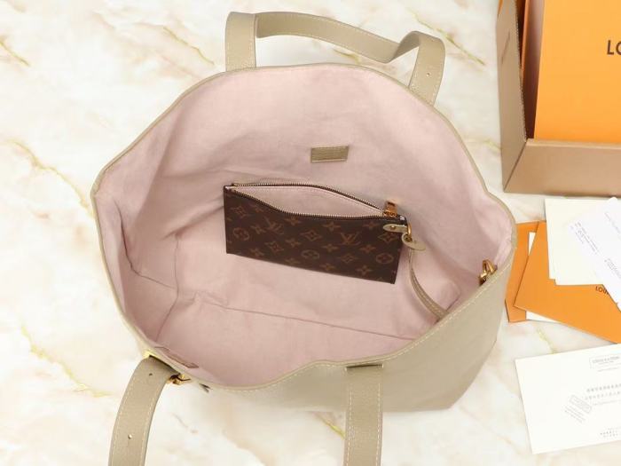 Split Leather bag ,4A ,size 47*30*14cm,no box,  B98-137
