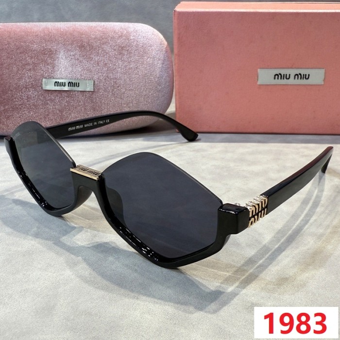 Blue light blocking sunglasses with the box and case ,G25-1981-1989
