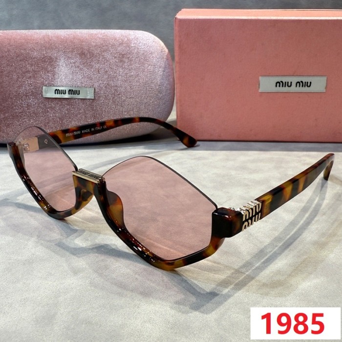 Blue light blocking sunglasses with the box and case ,G25-1981-1989
