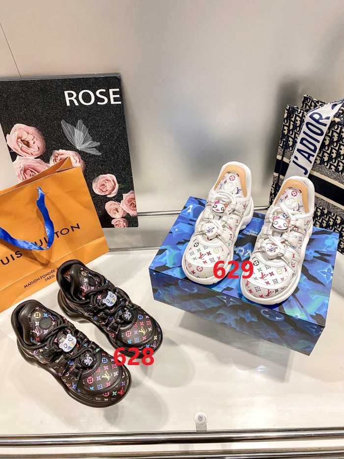 Women's flat sneaker shoes,size 35-41, SS110-628-629