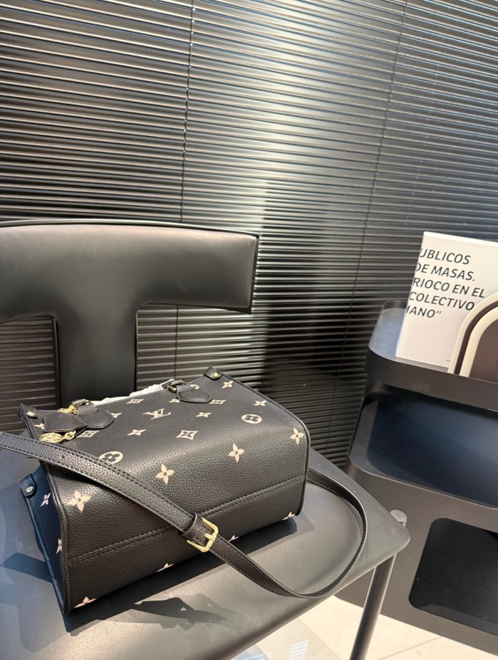Split leather bag, 3A,size 25x20cm,no box,B68-155