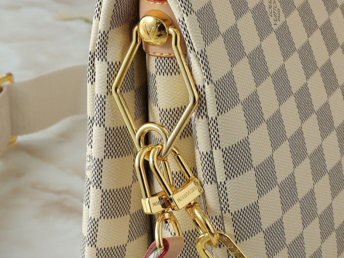 Split leather bag ,4A ,size 34X24X12cm,no box,  B80-157