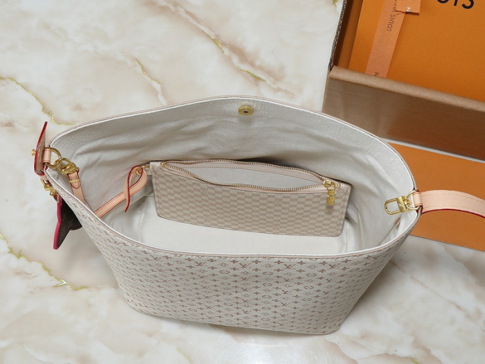 Split leather bag ,4A ,size 26c21x18cm,no box,  B80-166