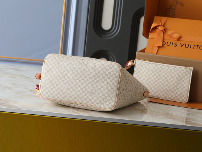 Split leather bag ,4A ,size 26c21x18cm,no box,  B80-166