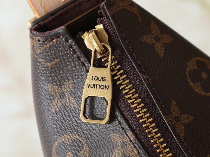 Split leather bag ,4A ,size 32x26x5cm,no box,  B80-165