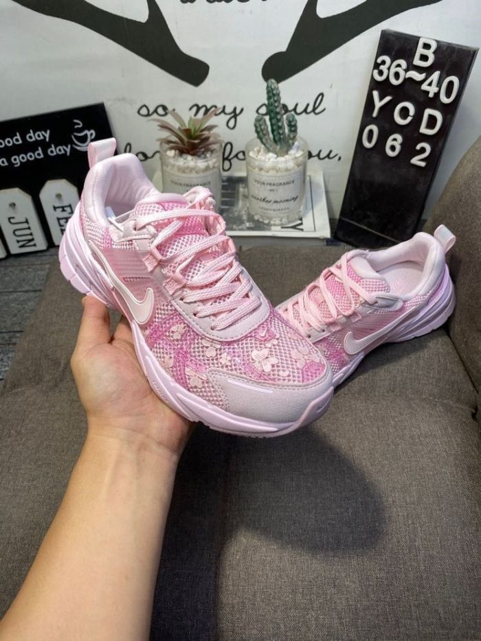 Women runner sneaker shoes,  with box,size 36-40，SS70-125