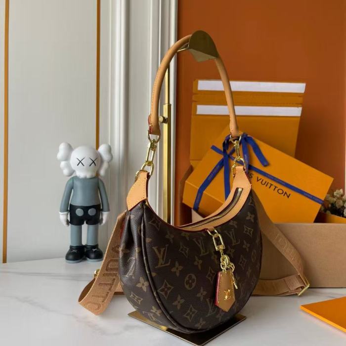 Leather bag ,5A ,size 33*22*9cm, no box,  B88-323-324