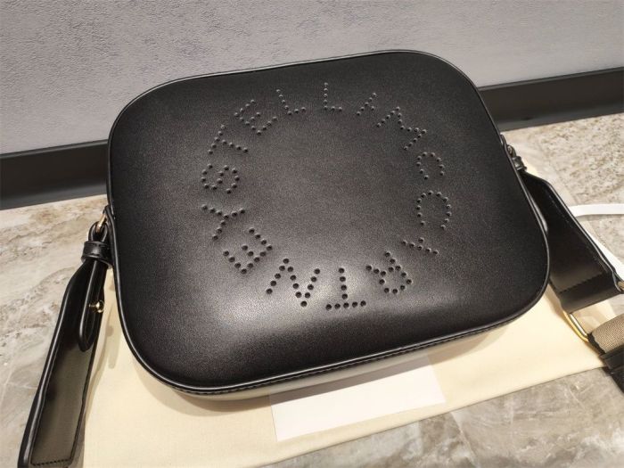 Leather bag ,New camera bag single-shoulder bag，5A quality ,size 21*17*5cm,no box,  B110-409-412