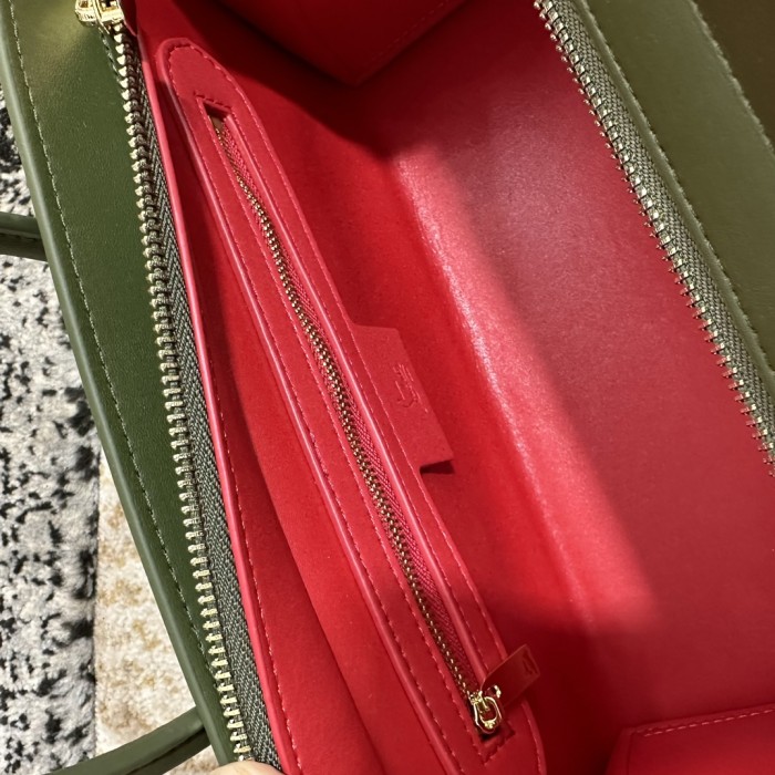 Leather bag ,5A ,size 28x10x14cm,no box,  B150-20