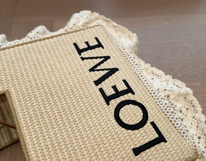 Canvas Straw plaited article bag ,4A ,size 23X19cm,no box,  B75-389-390