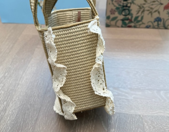 Canvas Straw plaited article bag ,4A ,size 23X19cm,no box,  B75-389-390