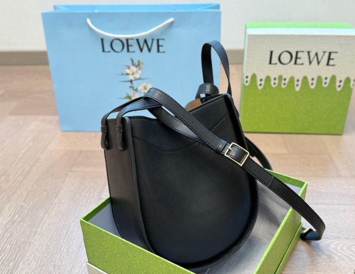 Split leather bag ,4A ,size 20x23cm,no box,  B88-326