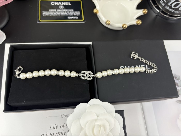 Bracelet jewelry ,with box,  J25-201