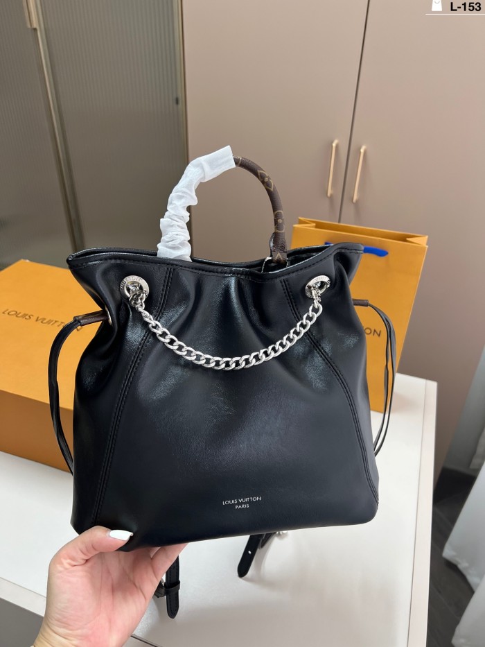 Split leather bag ,4A ,size 24x24cm,no box,  B80-181