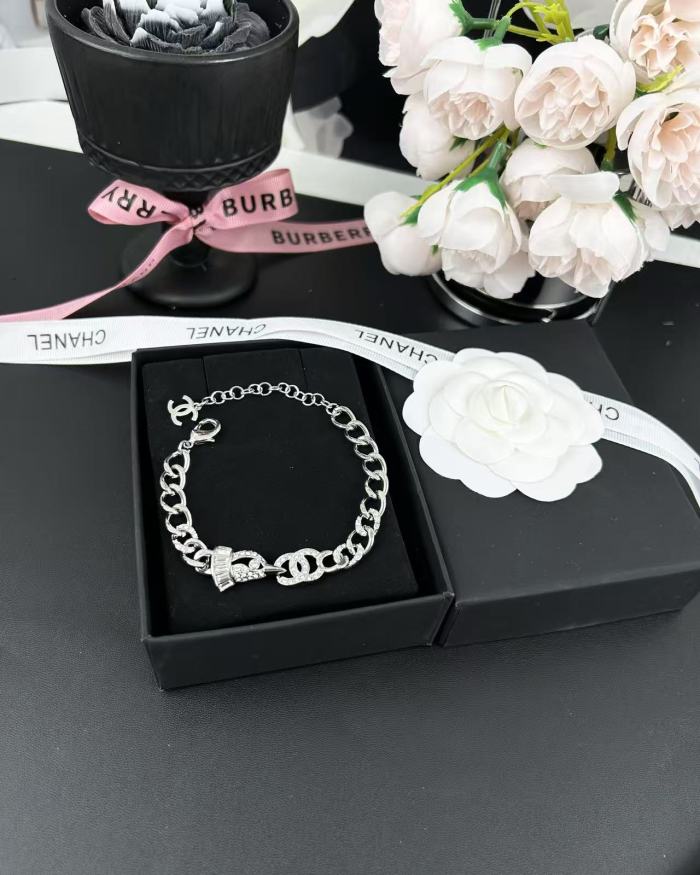 Bracelet jewelry ,with box,  J25-204