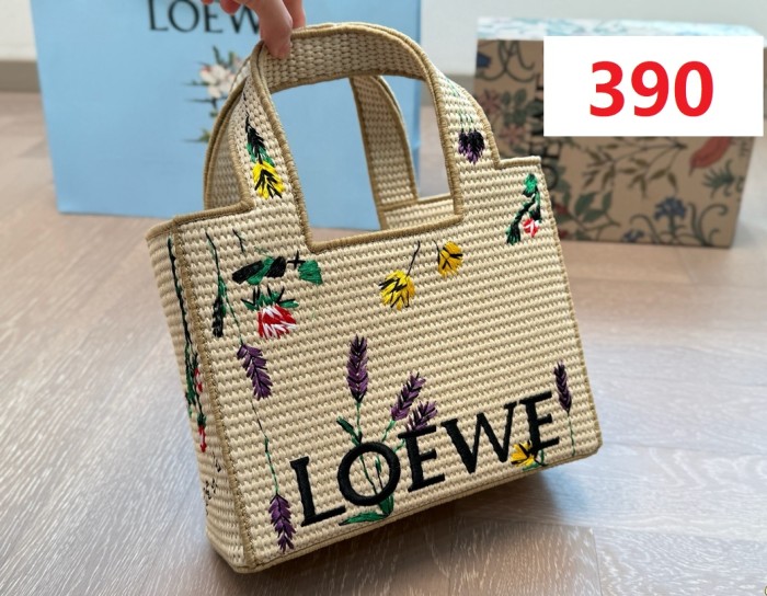 Canvas Straw plaited article bag ,4A ,size 23X19cm,no box,  B75-389-390
