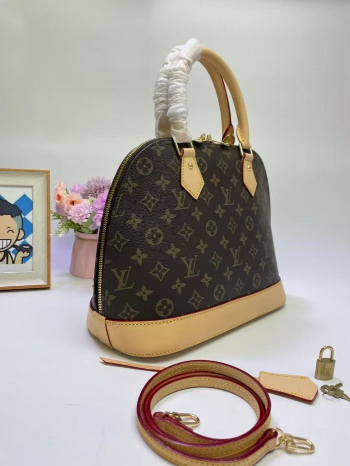 Leather bag ,5A ,size 32*24*16cm or 25*19*12cm,no box,  B110-413-416