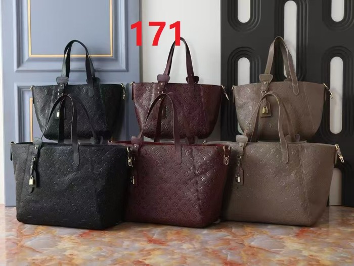 Split leather bag ,4A ,size 56*30.5*17cm or 40*22*15cm,no box,  B98-171