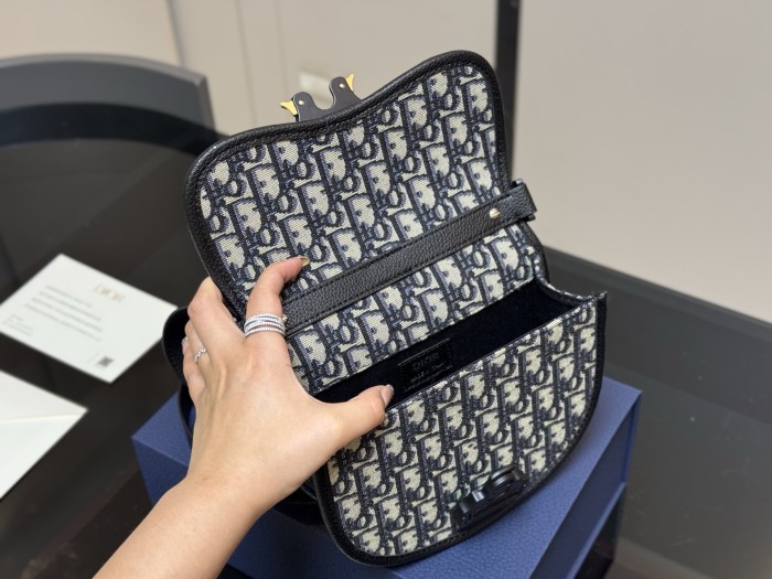 Split leather bag ,4A ,size 20x16cm,no box,  B75-428-429