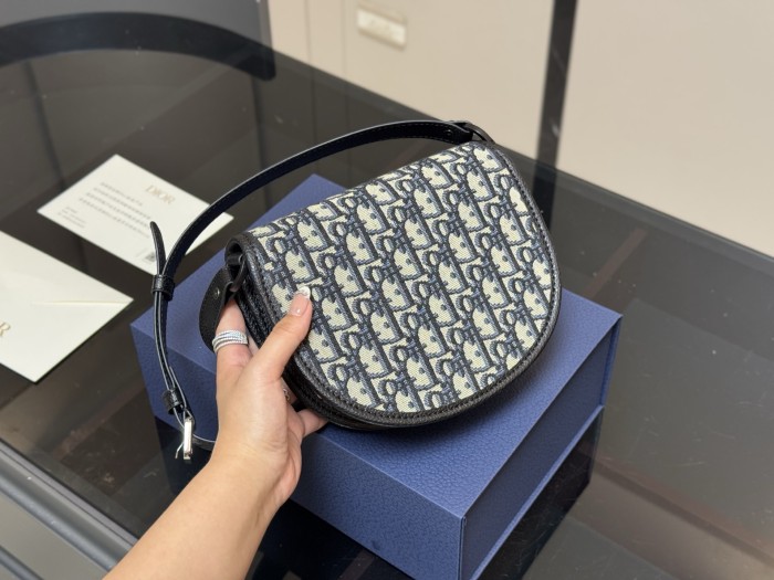Split leather bag ,4A ,size 20x16cm,no box,  B75-428-429
