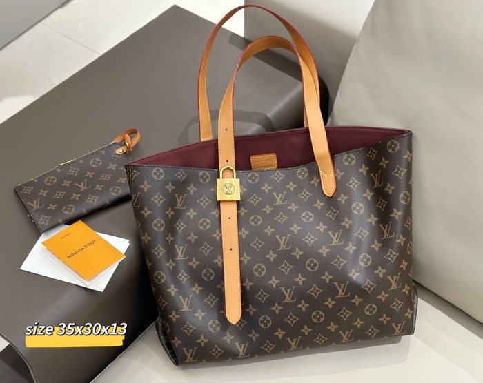 Split leather bag a set,3A ,no box,  B75-416