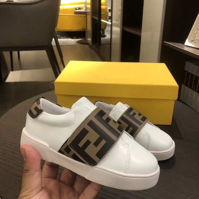 Kid's shoes, with box,size 26-35, SS60-251