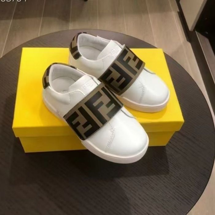 Kid's shoes, with box,size 26-35, SS60-251