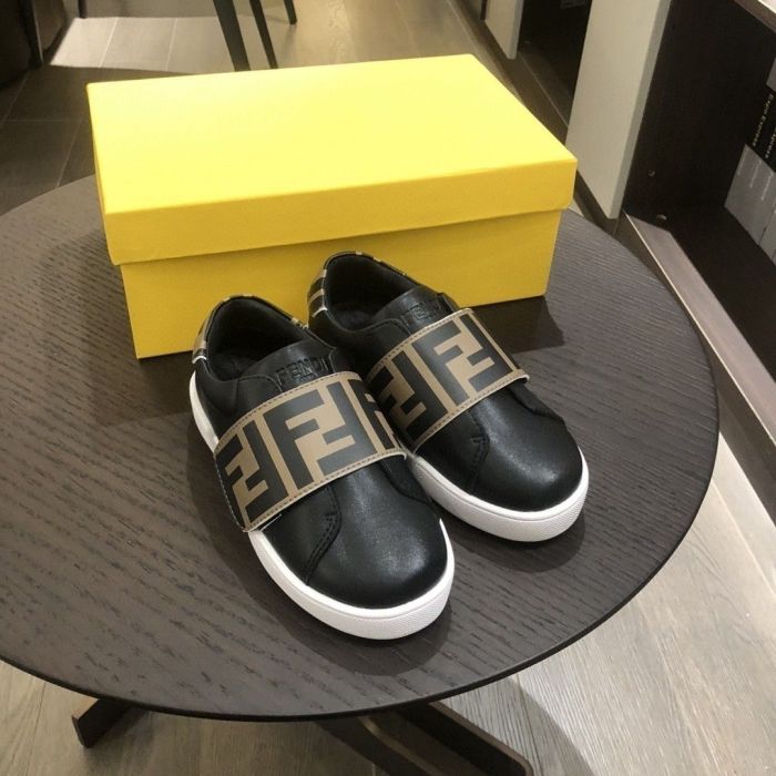 Kid's shoes, with box,size 26-35, SS60-251