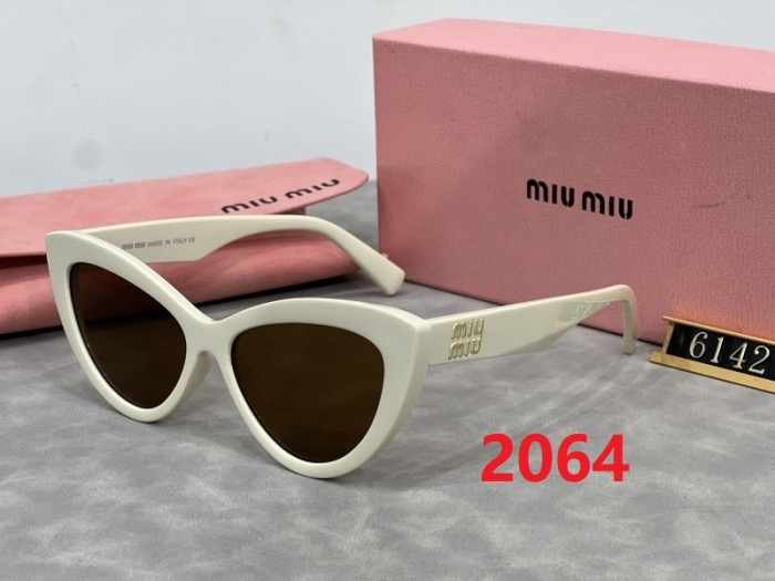 Blue light blocking sunglasses with the box and case ,G25-2063-2067