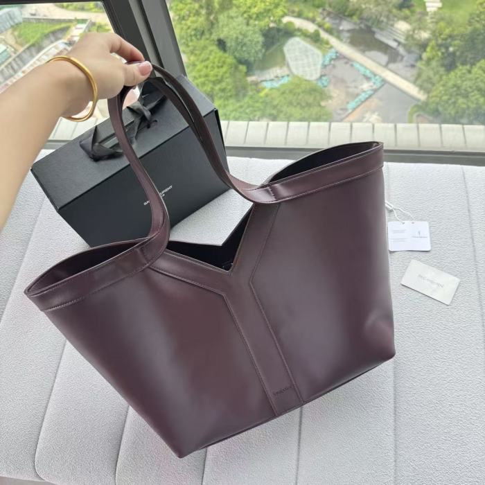 Leather bag ,5A ,size 34*29*17cm,no box,  B110-419