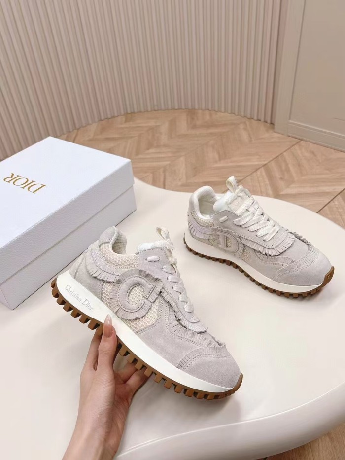 Women  sneakers shoes,size 35-41,SS110-105