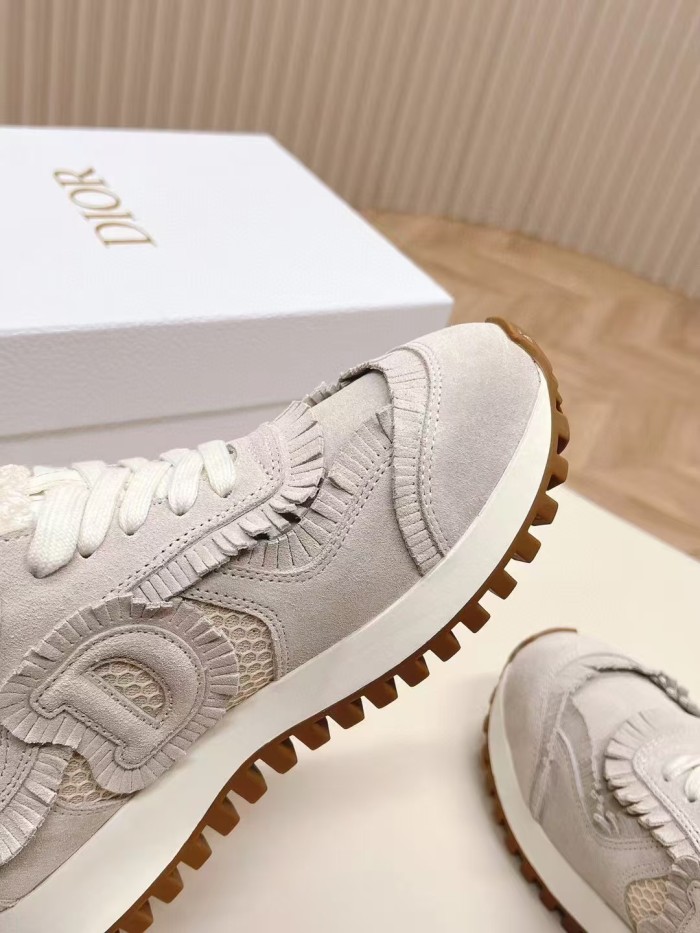 Women  sneakers shoes,size 35-41,SS110-105