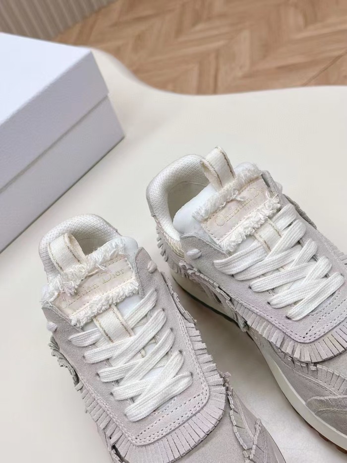 Women  sneakers shoes,size 35-41,SS110-105