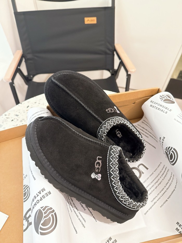women fur shoes, size 36-44,  with box, SS50-366