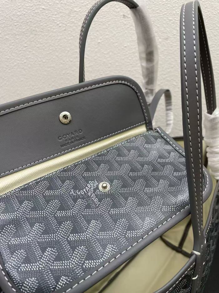 Leather bag, 5A ,no box, with dust bag. size 40*20*32cm , B110-45