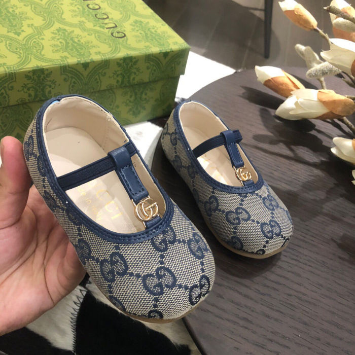 Kid's shoes, with box,size 20-25, SS60-539-541