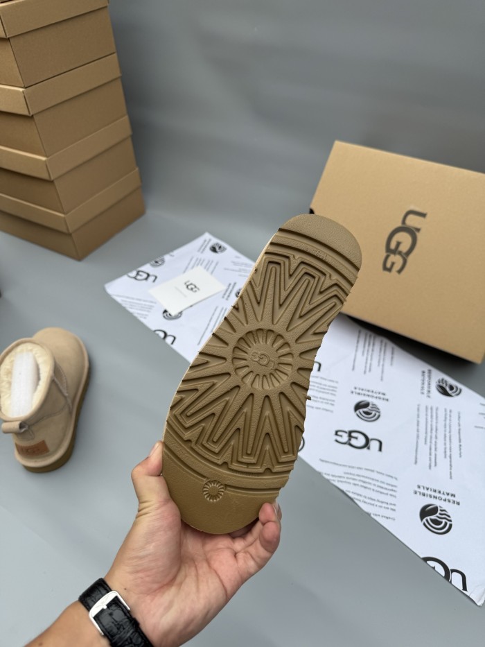 Women men leather fur boot shoes, size 35-45,  with box, SS50-368