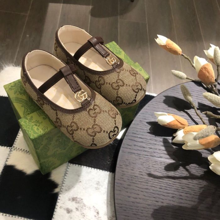 Kid's shoes, with box,size 20-25, SS60-539-541