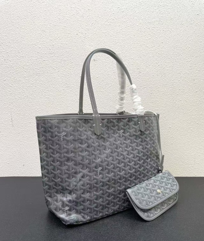Leather bag, 5A ,no box, with dust bag. size 40*20*32cm , B110-45
