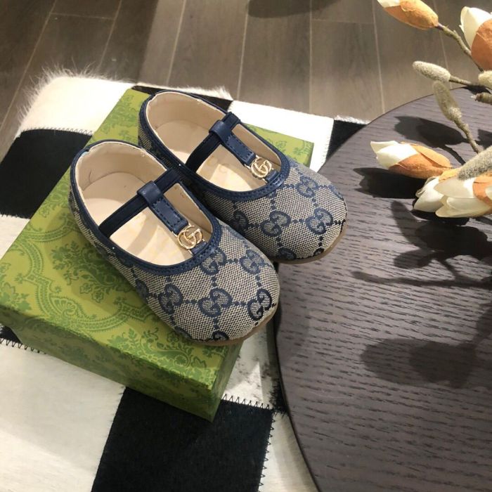 Kid's shoes, with box,size 20-25, SS60-539-541